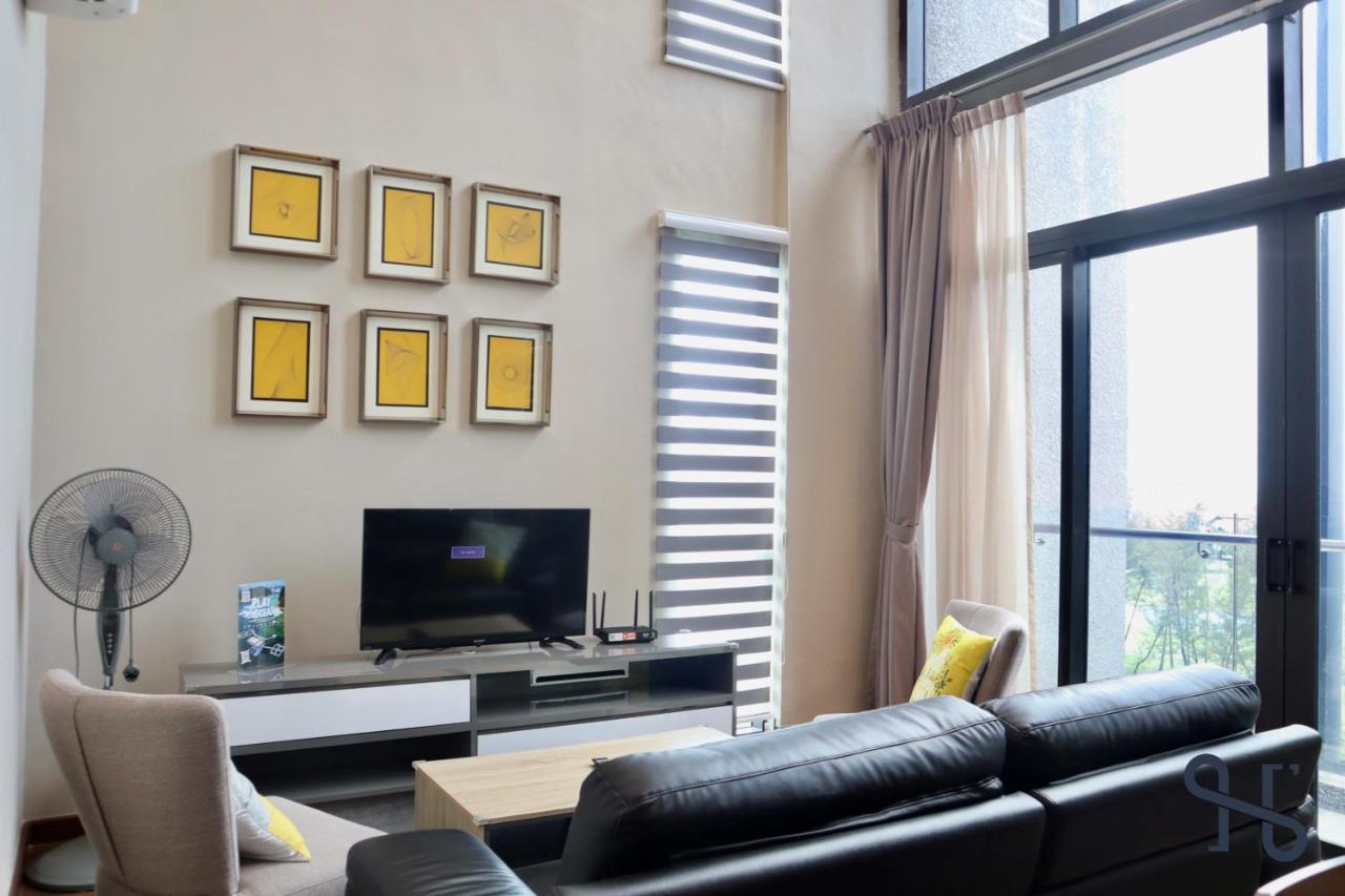 Homesuite' Home At Riverson Soho Кота-Кинабалу Экстерьер фото